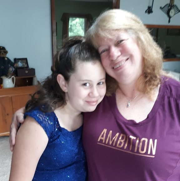 Meet your Posher, Lori - Picture 1 of 1